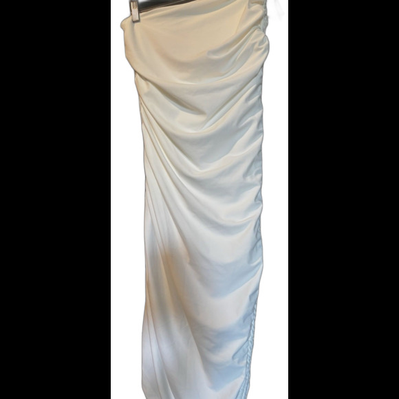 NWT Edikted Lynn Strapless White Knit Maxi Dress Women’s Size L Bodycon Ruched - Picture 6 of 8